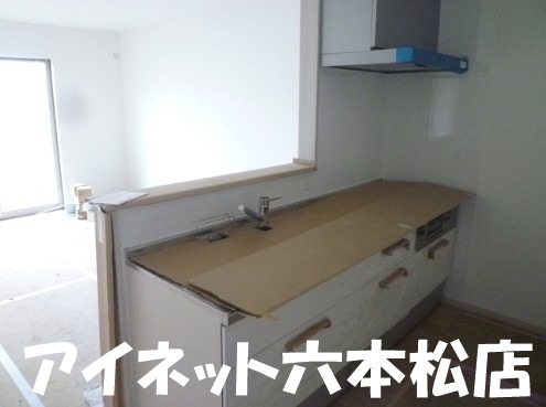 キッチン　便利なカウンターキッチンです