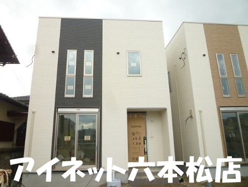 建物外観　駐車場２台付き！3LDKの戸建て物件です！
