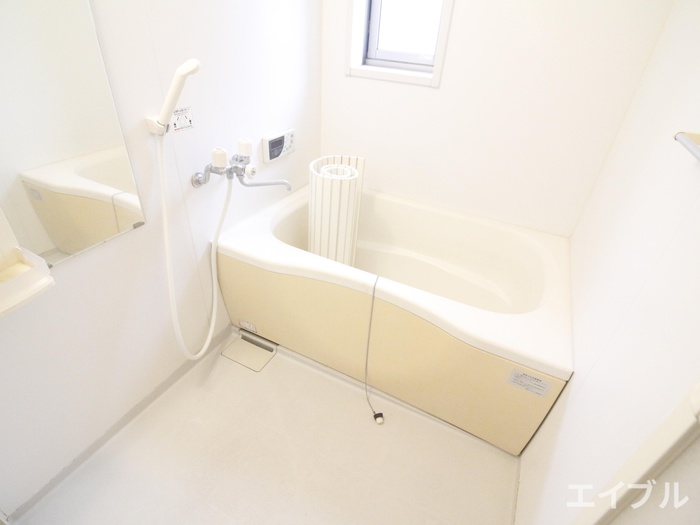 バス・シャワールーム　反転タイプの別のお部屋になります。