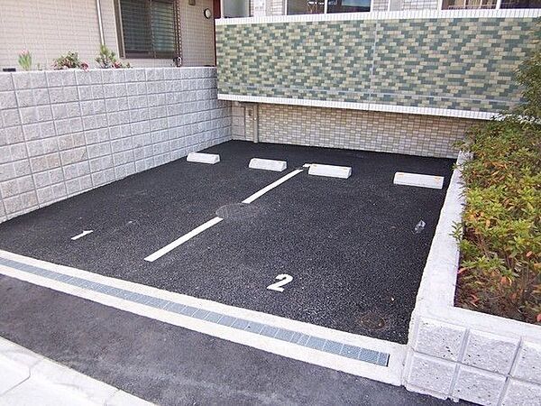駐車場　駐車場