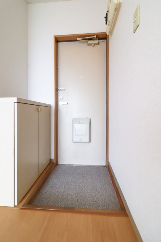 玄関　図面と現状に相違がある場合には現状を優先