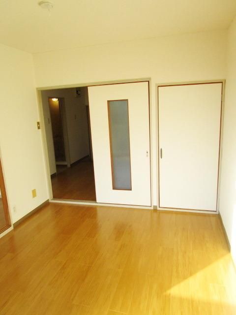 その他部屋・スペース　★明るい洋室★