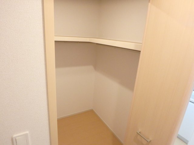 収納　ウォークインクローゼット