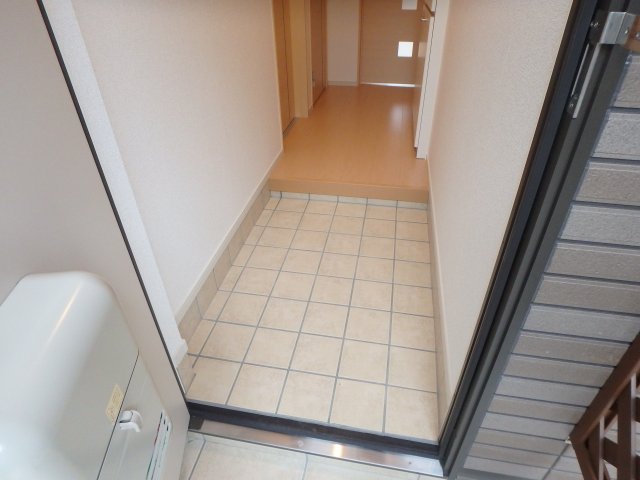 玄関　シンプルで使いやすい玄関です