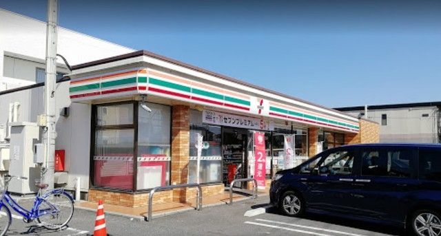 コンビニ　セブンイレブン越谷東大沢2丁目店（コンビニ）まで376m