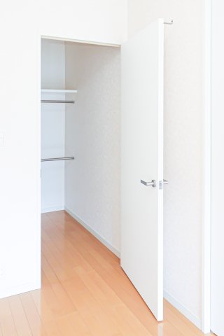 収納　別号室のものです。現状優先になります。