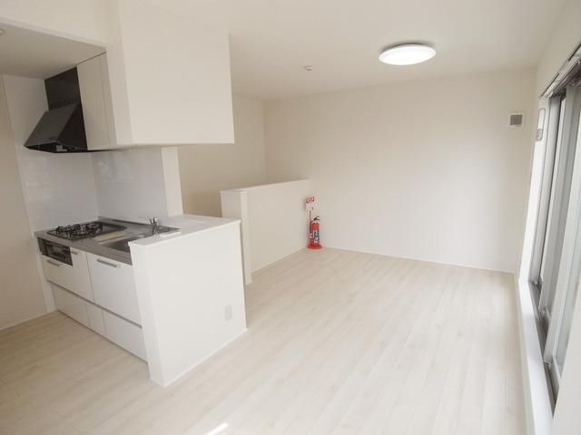 その他部屋・スペース　★２面採光で明るいお部屋です★