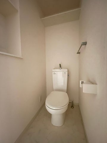 トイレ　落ち着いたトイレです