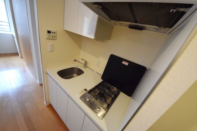 キッチン　※実際のお部屋は反転タイプの間取りです※