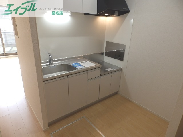 キッチン　反転タイプ参考写真