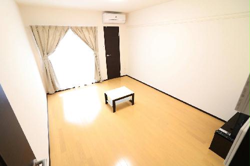 居室・リビング　当社最新の設備を搭載した快適な住空間を演出