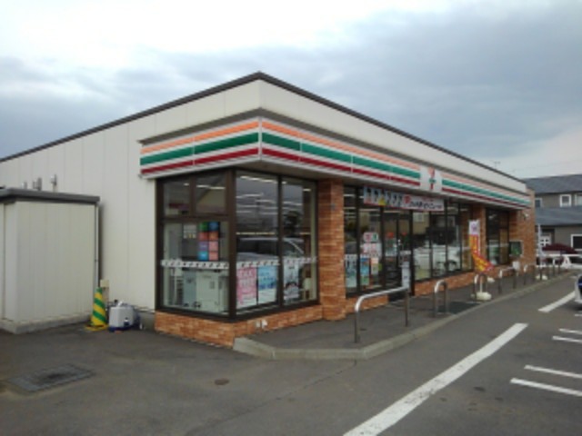 コンビニ　セブンイレブン恵庭島松東町店（コンビニ）まで1012m