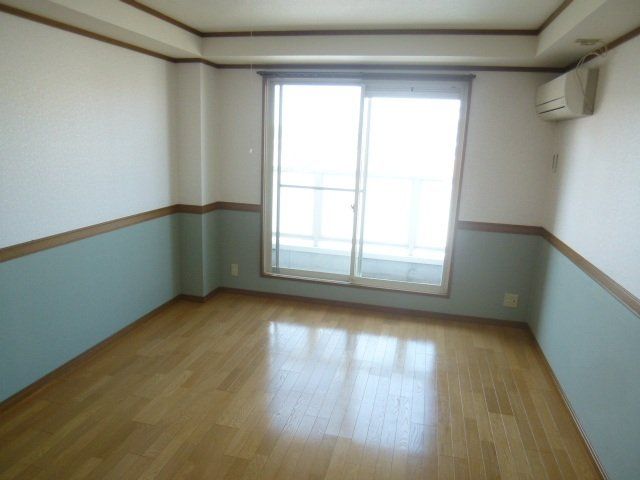 居室・リビング　別部屋の写真です。
