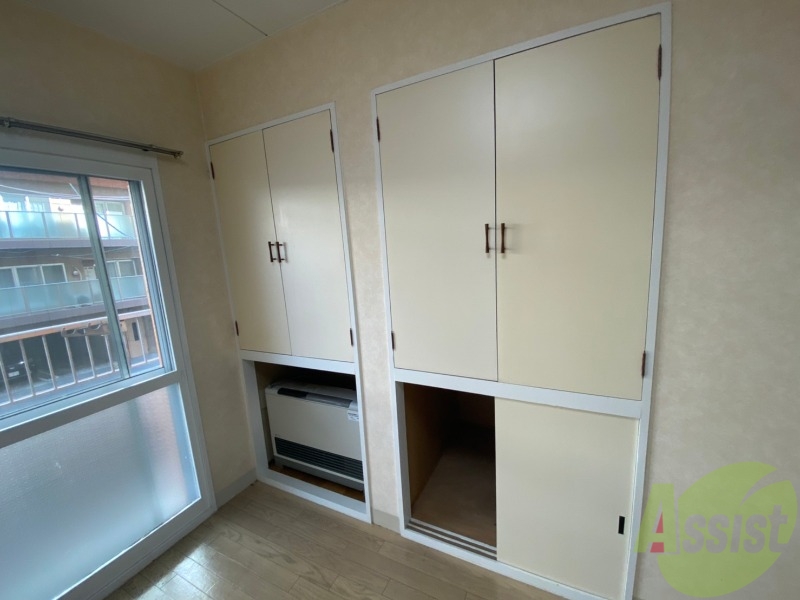 収納　寝室の収納です。部屋がすっきり片付きます。