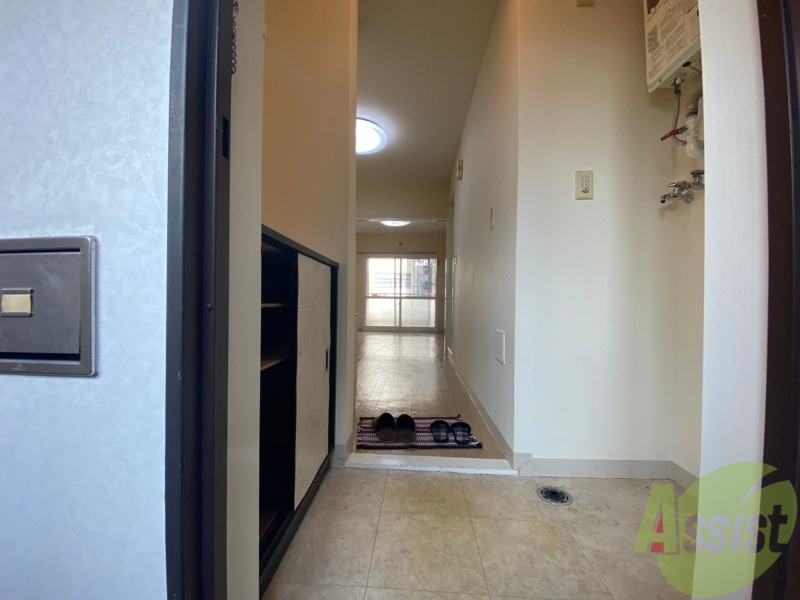 玄関　玄関です。すぐにお部屋が広がっています。