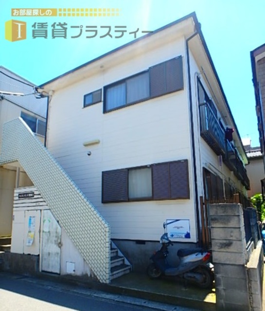 建物外観　役所が目の前で、引越しのお手続きも簡単ですよ