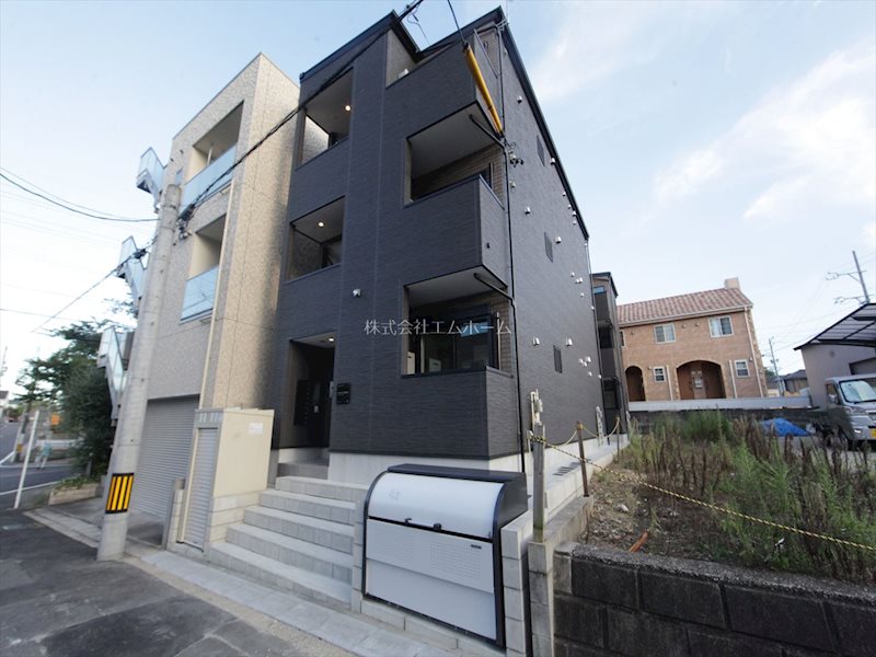 建物外観　外観　オートロック　TVモニターホン　宅配BOX完備