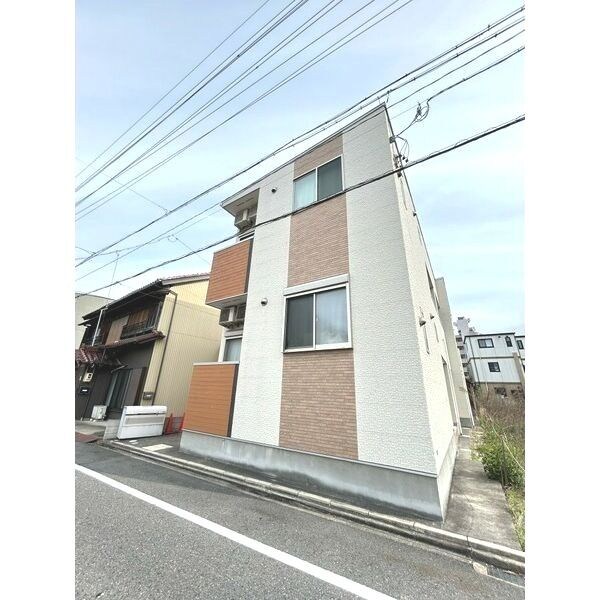 建物外観　外観　デザイナーズ　光インターネット無料