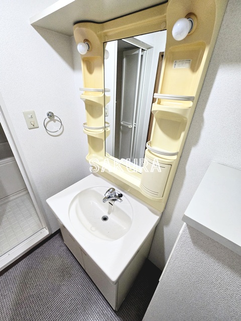 洗面設備　身支度に便利な洗面台♪