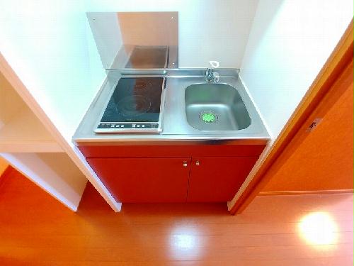 キッチン　キッチン：2口電気コンロ