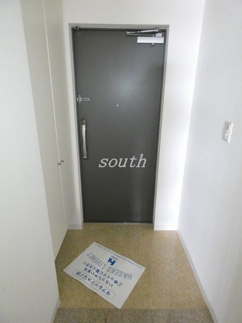 玄関　シューズＢＯＸ付きの玄関