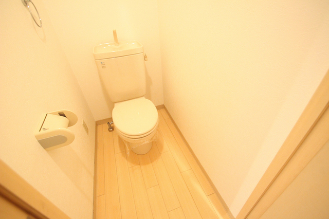 トイレ　※角部屋のお写真を参考にしております