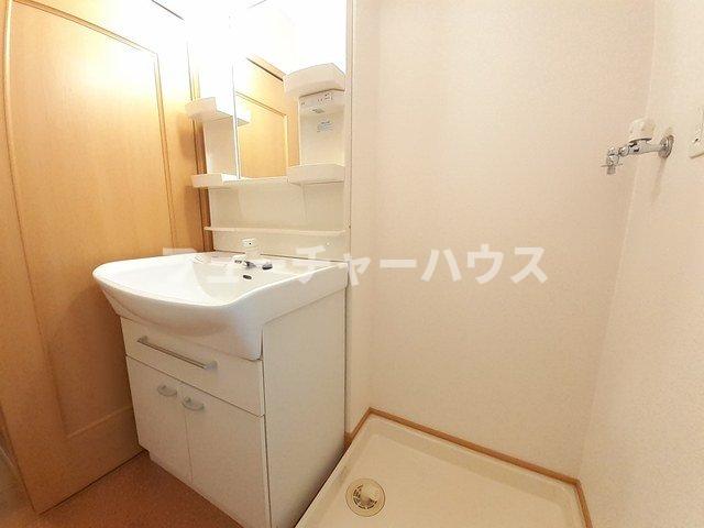 洗面設備　忙しい朝には欠かせない洗面所です
