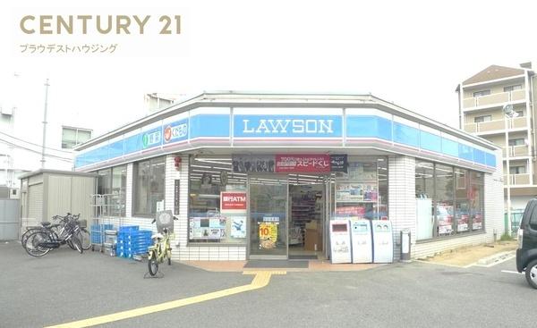 コンビニ　ローソン放出東二丁目店（コンビニ）まで258m