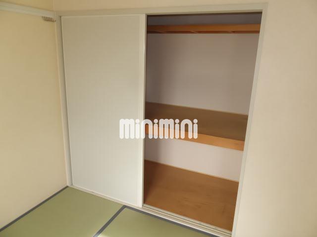 収納　奥行き十分の押入れです