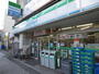 コンビニ　ファミリーマート阪急伊丹駅前店（コンビニ）まで700m