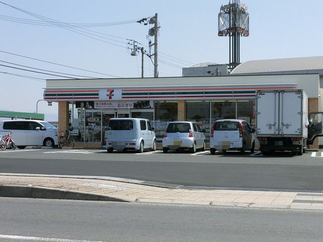 コンビニ　セブンイレブン　詫間町店（コンビニ）まで518m