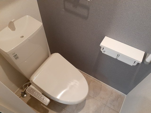 トイレ　ゆったりとした空間のトイレです