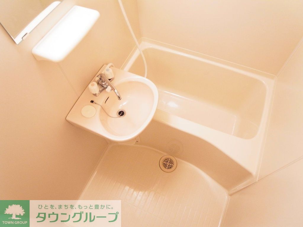 洗面設備　仕様、設備は現況と異なる場合があります。
