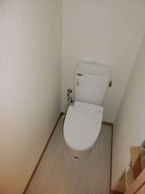 トイレ　ウォシュレット完備