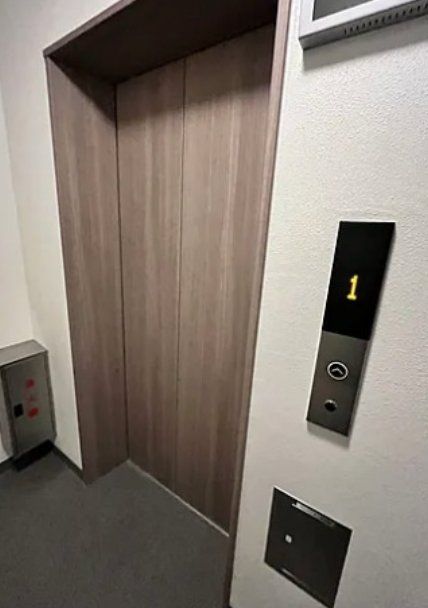 ロビー