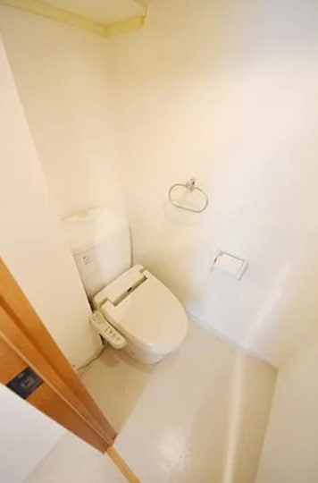 トイレ　別部屋参考写真