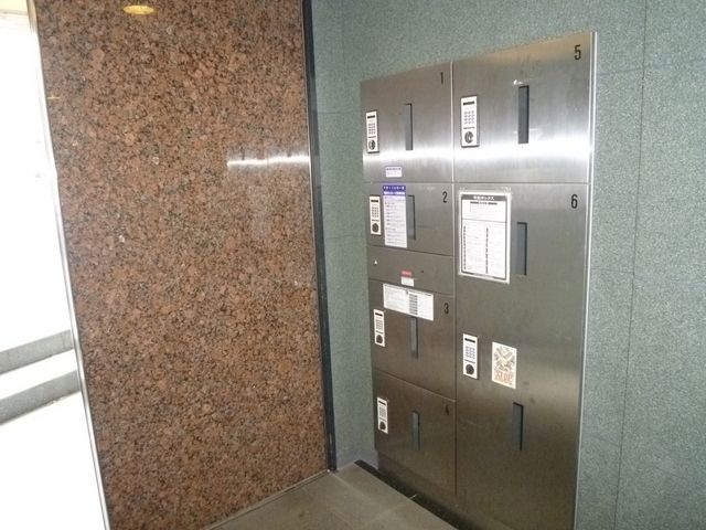 エントランス　★宅配ＢＯＸでいつでもふどこでも★
