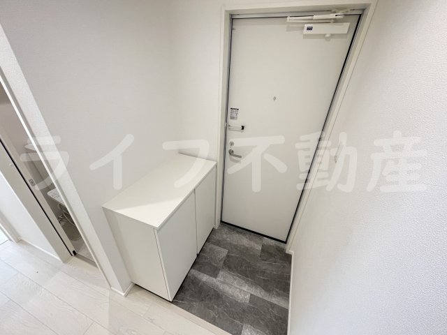 玄関　落ち着いた玄関です
