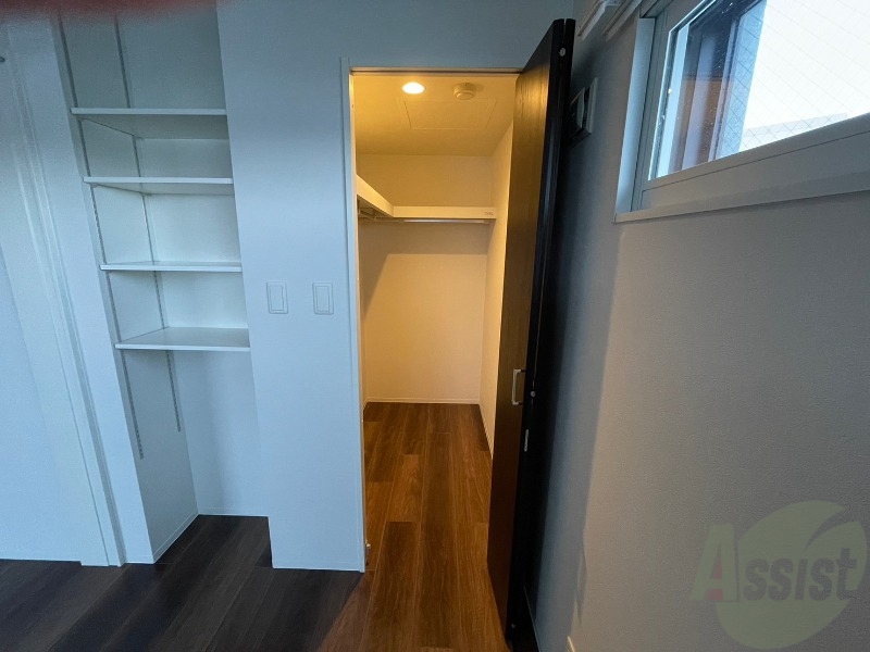 収納　寝室の収納です。部屋がすっきり片付きます。
