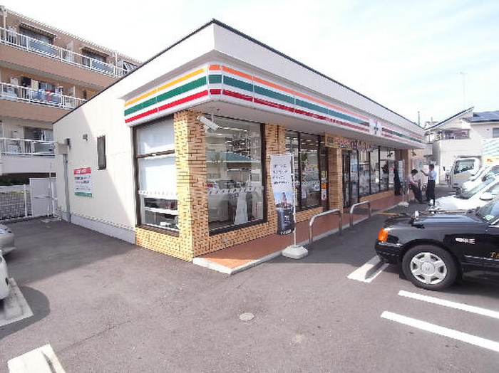 コンビニ　セブンイレブン神戸南別府１丁目店（コンビニ）まで180m