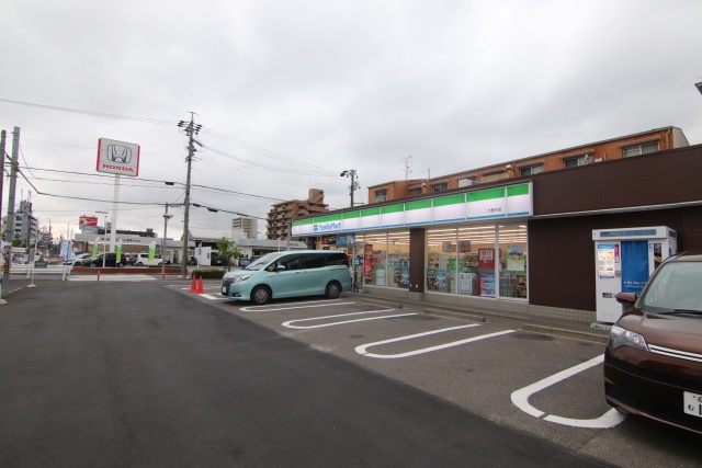 コンビニ　ファミリーマート　大野木店（コンビニ）まで187m