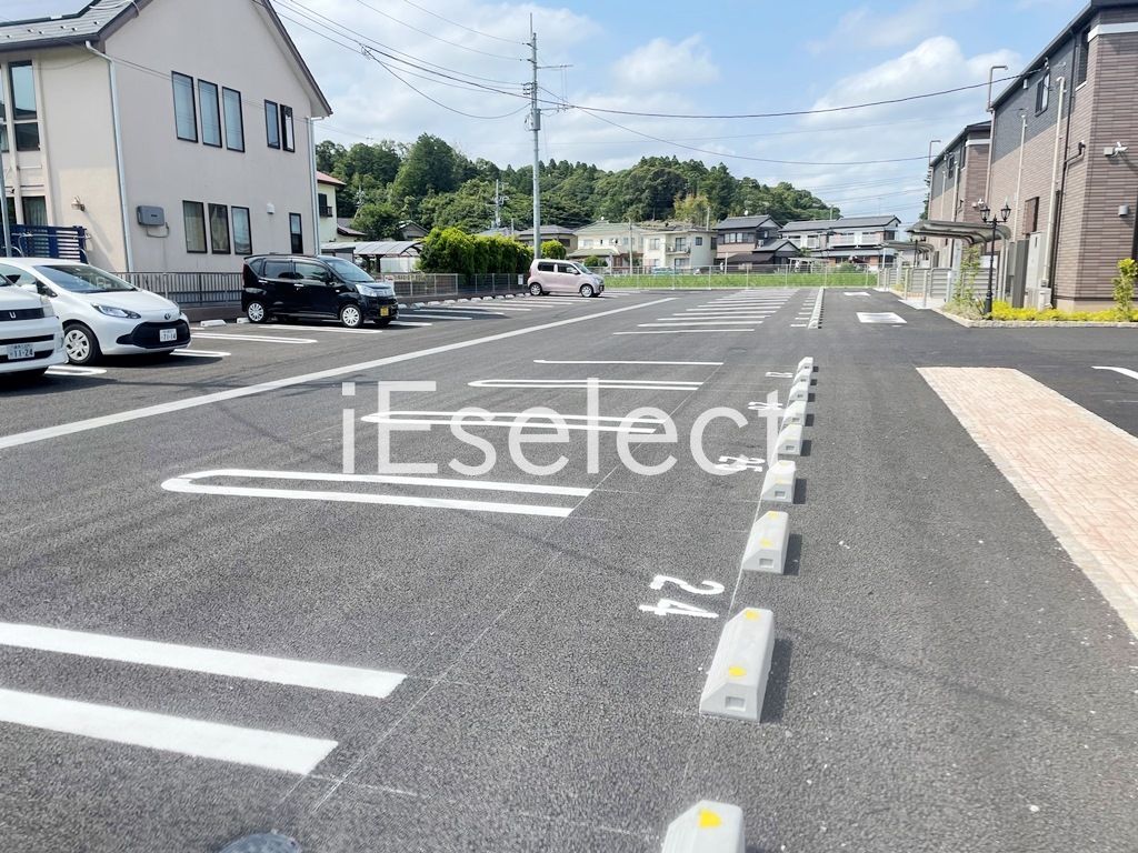 駐車場　敷地内駐車場も募集中です！