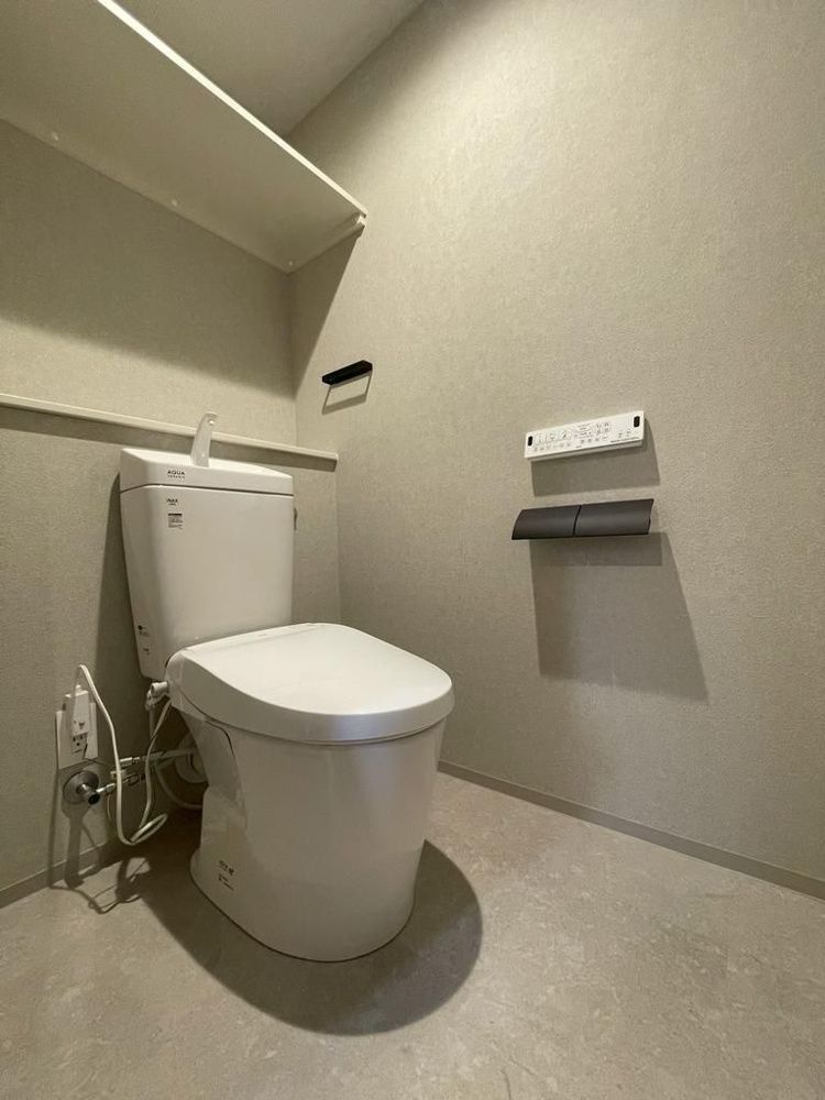 トイレ　別タイプ部屋　参考写真です