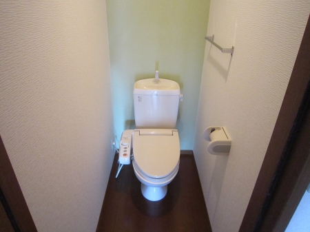 トイレ　落ち着いたトイレです