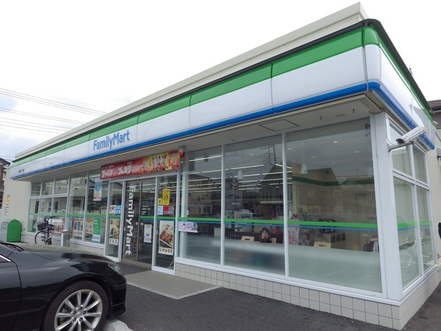 コンビニ　ファミリーマート川越岸町一丁目店（コンビニ）まで580m