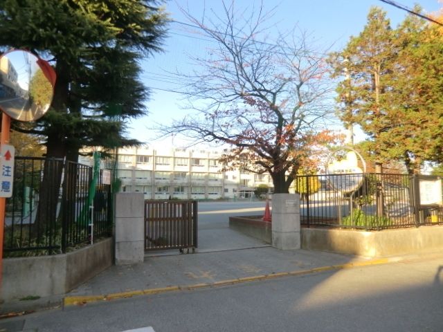 小学校　西亀有小学校（小学校）まで400m