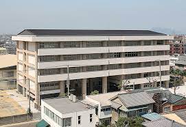 中学校　西中学校（中学校）まで570m