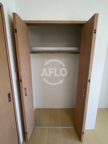 収納　ヴィラナリー西九条II　クローゼット