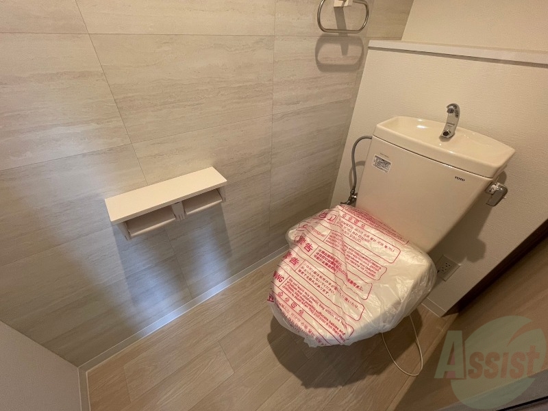 トイレ　こちらはトイレです。清潔感があり、安心して使用できます。