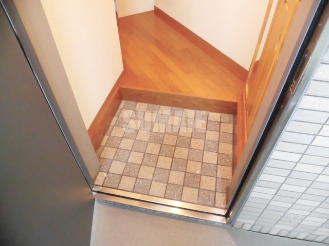 玄関　玄関前です！！